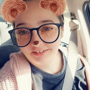 Meet your Posher, Liz